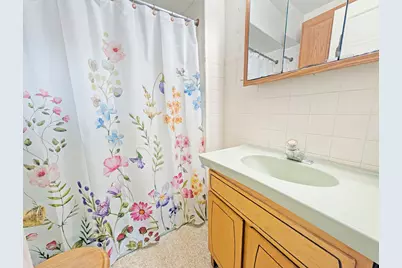 58 N Lake Avenue, Fox Lake, IL 60020 - Photo 5