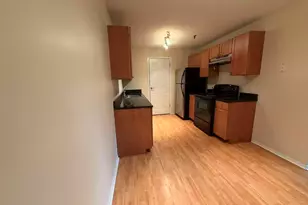 1340 Brook St, Saint Charles, IL 60174 - Photo 5