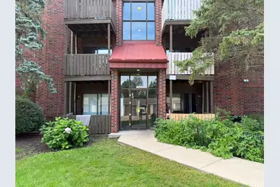 1340 Brook Street #E, Saint Charles, IL 60174 - Photo 3
