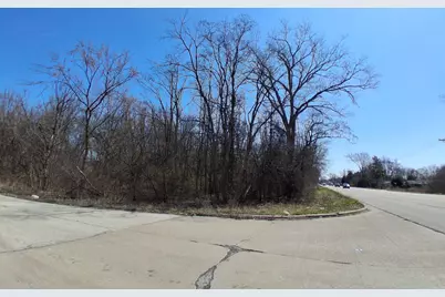 36245 N Green Bay Road, Waukegan, IL 60087 - Photo 3