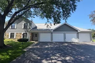 1544 Springview Ct, Wheeling, IL 60090 - Photo 1