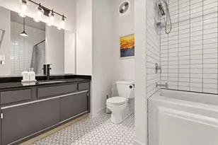 3260 N Clark St, Chicago, IL 60657 - Photo 23