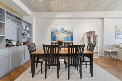 3260 N Clark Street #304, Chicago, IL 60657 - Photo 9
