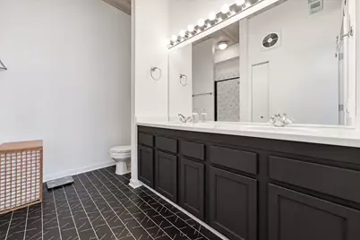 3260 N Clark Street #304, Chicago, IL 60657 - Photo 17