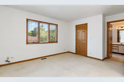 1600 Brentford Drive, Naperville, IL 60563 - Photo 45