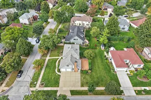 1600 Brentford Dr, Naperville, IL 60563 - Photo 71