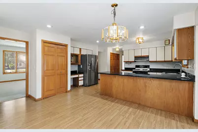 1600 Brentford Drive, Naperville, IL 60563 - Photo 17