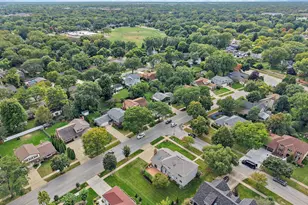1600 Brentford Dr, Naperville, IL 60563 - Photo 79