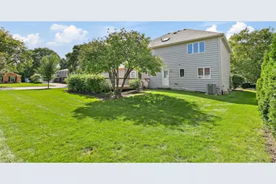 1600 Brentford Drive, Naperville, IL 60563 - Photo 67