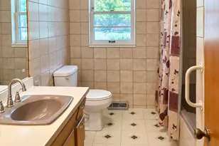 1004 Magnolia Dr, Joliet, IL 60435 - Photo 9