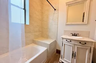 2528 W Iowa St, Chicago, IL 60622 - Photo 9