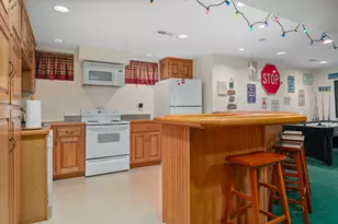 560 Lakeland Dr, Lake Bluff, IL 60044 - Photo 17