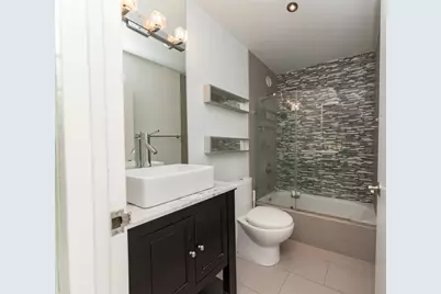 211 E Ohio Street #618, Chicago, IL 60611 - Photo 9