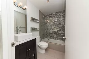 211 E Ohio St, Chicago, IL 60611 - Photo 9