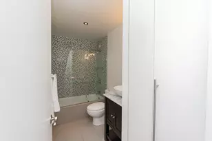211 E Ohio St, Chicago, IL 60611 - Photo 13