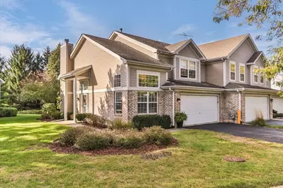 1521 Brittania Way, Roselle, IL 60172 - Photo 1