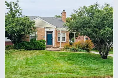 301 N Clinton Avenue, Elmhurst, IL 60126 - Photo 1