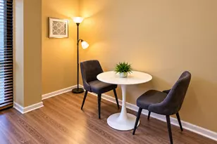 400 W Ontario St, Chicago, IL 60654 - Photo 5