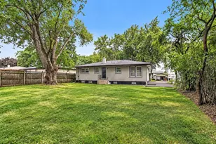 671 W St Aubin Dr, Addison, IL 60101 - Photo 25