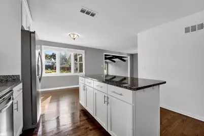 376 N West Avenue, Elmhurst, IL 60126 - Photo 15
