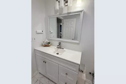 219 Pinewood Lane, Bloomingdale, IL 60108 - Photo 21