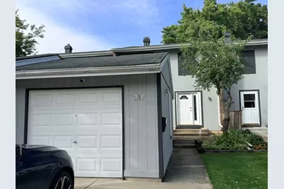 219 Pinewood Lane, Bloomingdale, IL 60108 - Photo 1