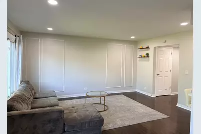 219 Pinewood Lane, Bloomingdale, IL 60108 - Photo 7