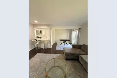 219 Pinewood Lane, Bloomingdale, IL 60108 - Photo 5