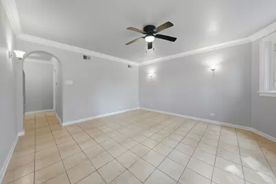 7932 S Kingston Avenue, Chicago, IL 60617 - Photo 13