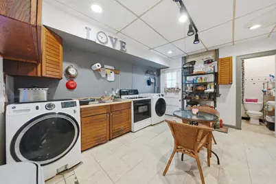 7932 S Kingston Avenue, Chicago, IL 60617 - Photo 5