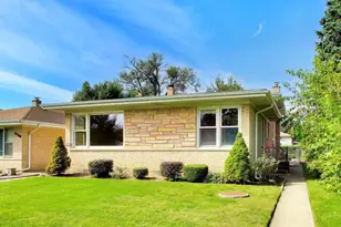 8022 Keeler Ave, Skokie, IL 60076 - Photo 1