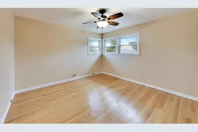 8022 Keeler Avenue, Skokie, IL 60076 - Photo 25