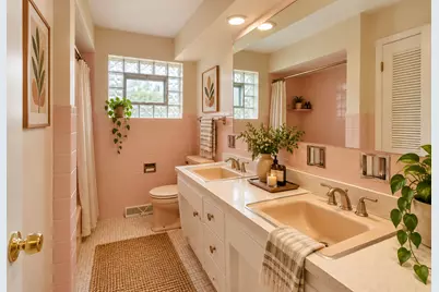 8022 Keeler Avenue, Skokie, IL 60076 - Photo 35