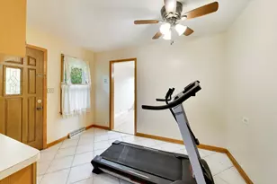 8022 Keeler Ave, Skokie, IL 60076 - Photo 15