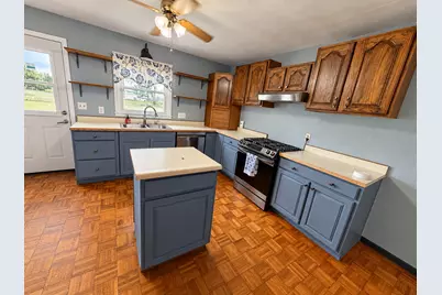 205 W Hoffman Street, Irvington, IL 62848 - Photo 5
