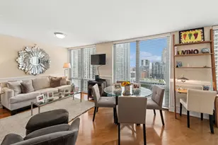 2 E Erie St, Chicago, IL 60611 - Photo 5
