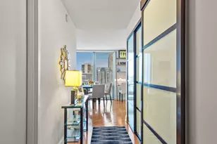 2 E Erie St, Chicago, IL 60611 - Photo 3