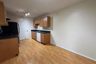 1330 Brook St, Saint Charles, IL 60174 - Photo 3