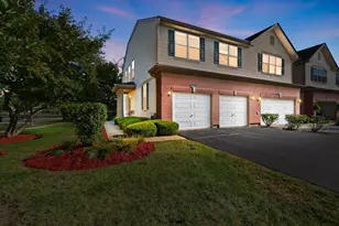 1319 W Crane View Ct, Round Lake, IL 60073 - Photo 1
