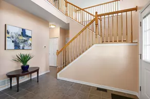 1319 W Crane View Ct, Round Lake, IL 60073 - Photo 3