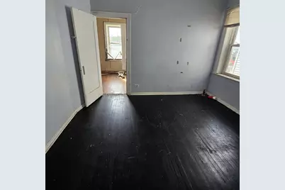 619 E 102nd Place, Chicago, IL 60628 - Photo 9