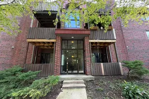 1320 Brook St, Saint Charles, IL 60174 - Photo 3