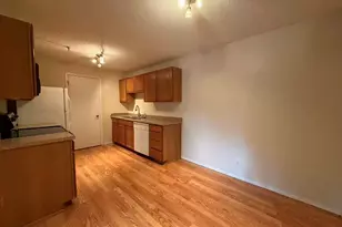 1320 Brook St, Saint Charles, IL 60174 - Photo 7