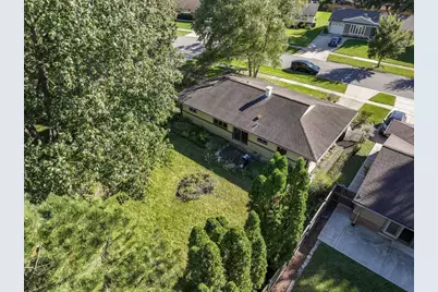 540 Edgewood Lane, Elk Grove Village, IL 60007 - Photo 27