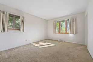 540 Edgewood Ln, Elk Grove Village, IL 60007 - Photo 17