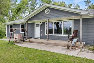 1625 S Sangamon St, Crete, IL 60417 - Photo 1