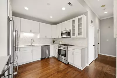 1500 W School Street #2, Chicago, IL 60657 - Photo 9