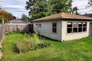 200 Earl Ave, Joliet, IL 60436 - Photo 5