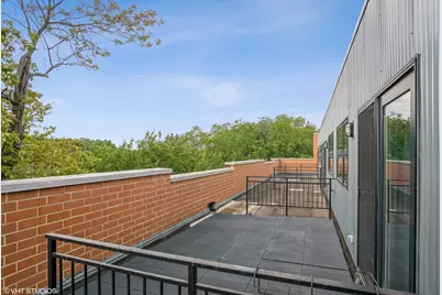 7209 N Oakley Avenue, Chicago, IL 60645 - Photo 13