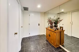 3 The Ct Of Harborside Ct, Northbrook, IL 60062 - Photo 3